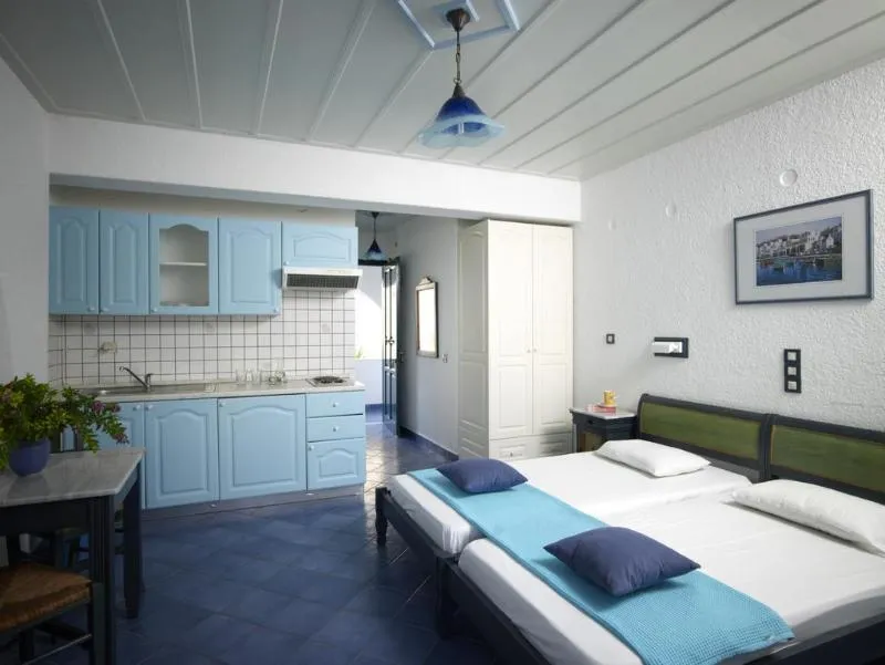 STUDIO GARDEN VIEW Room, Niki's Village, Kalamata