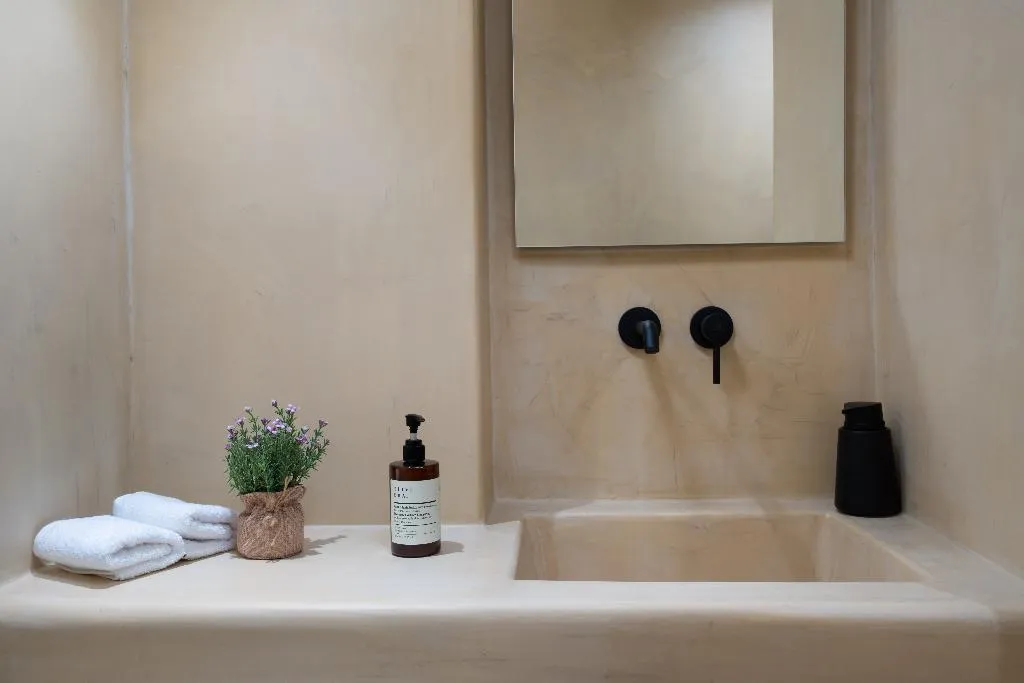 APARTMENT LUXURY ONE BEDROOM Room, White Orchid Boutique Apartments, Santorini