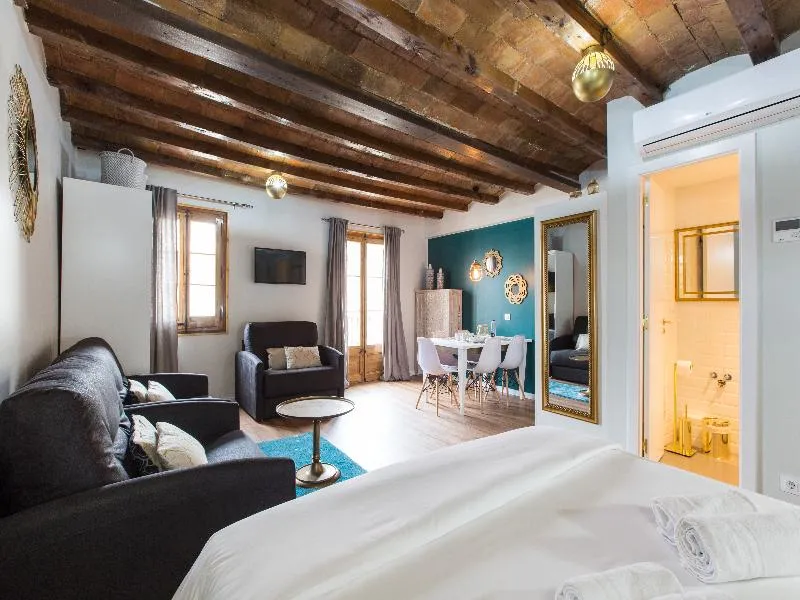 STUDIO SUPERIOR Room, En Ferran by The Streets, Barcelona