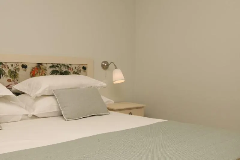 VILLA SUPERIOR Room, Casa Palmela - Small Luxury Hotels & Villas, Lisbon