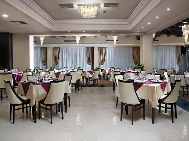 Restaurant, Olympia Golden Beach Resort & Spa, Athens