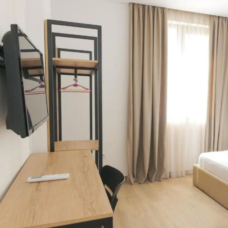 FAMILY ROOM WITH BALCONY Room, Afa Hotel, Durres