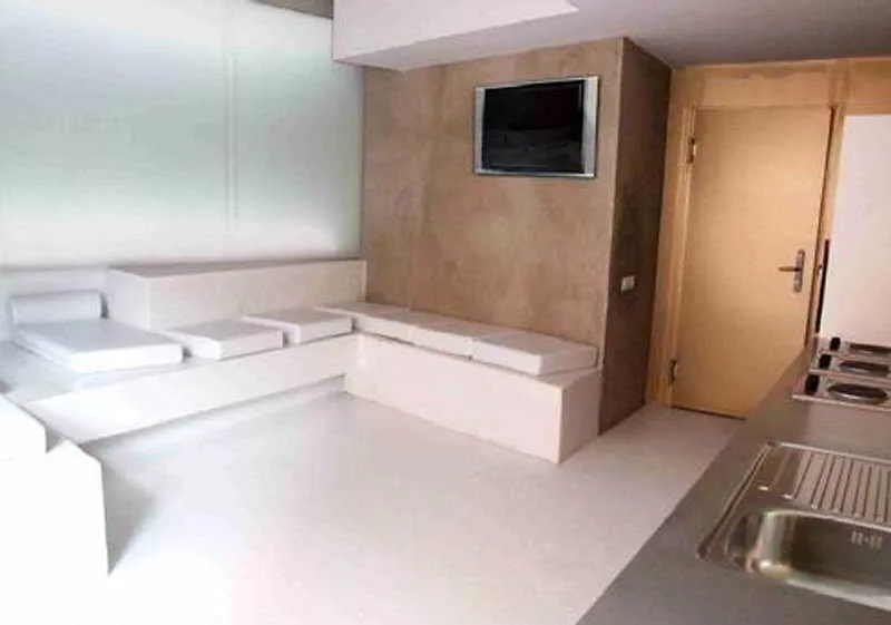 Room, Melon District Poble Sec, Barcelona