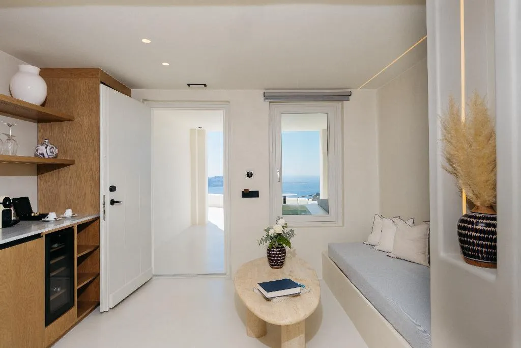 SUITE WITH VIEWS Room, Rocabella Santorini Hotel & Spa, Santorini