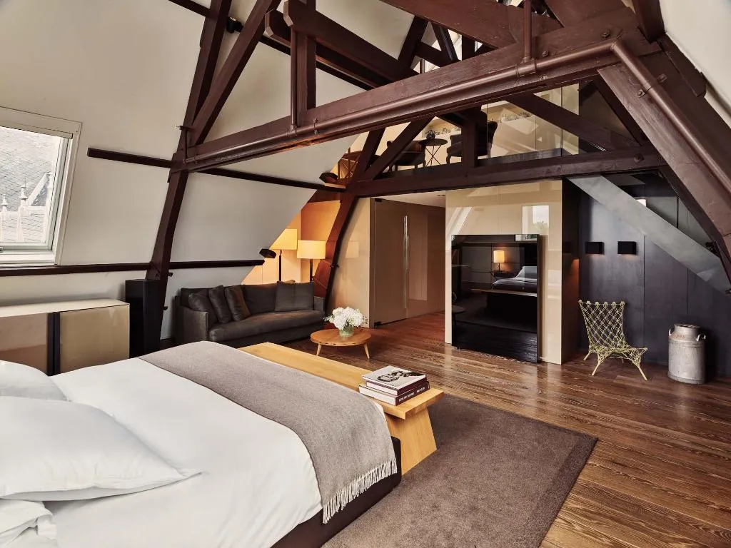 SUITE STANDARD Room, Mandarin Oriental Conservatorium, Amsterdam, Amsterdam