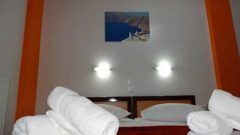 Room, Faros 1, Athens