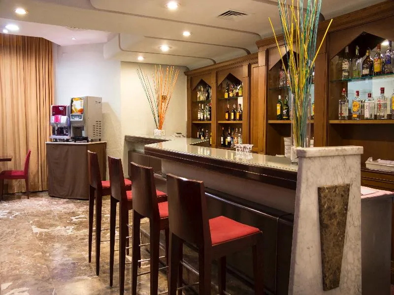 Bar, Pasarela, Seville