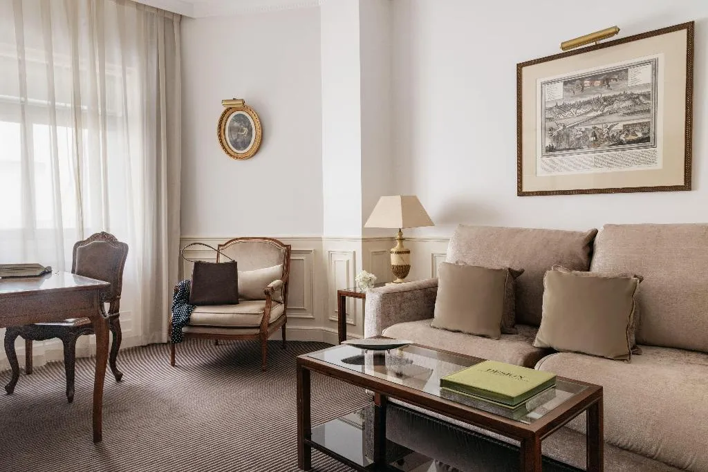 JUNIOR SUITE DELUXE Room, Hotel Fenix Gran Meliá, Madrid