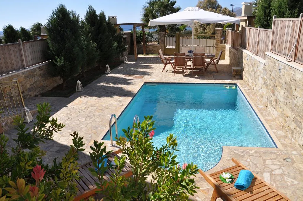 VILLA WITH PRIVATE POOL Room, Pearls of Crete-Holiday Residences, Crete