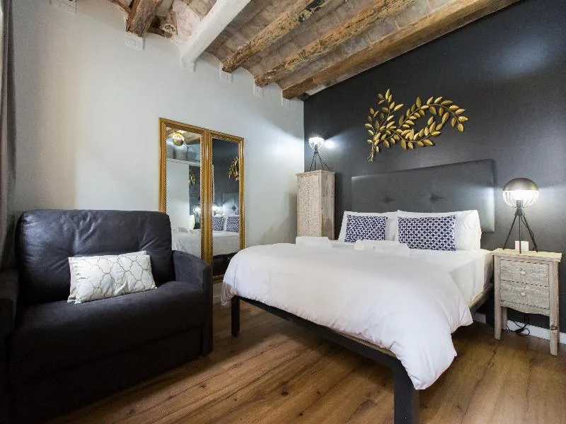 APARTMENT SUPERIOR ONE BEDROOM Room, En Ferran by The Streets, Barcelona