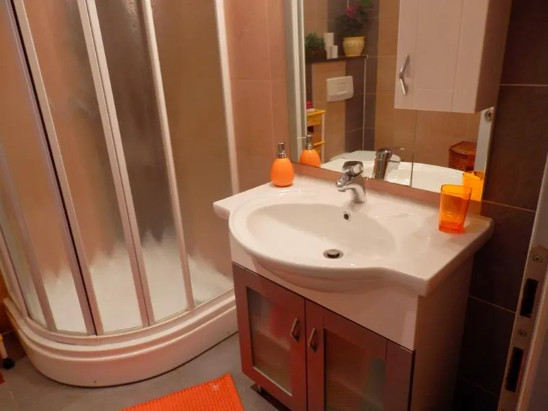 APARTMENT CAPACITY 6 TWO BEDROOMS Room, Saric, Istria