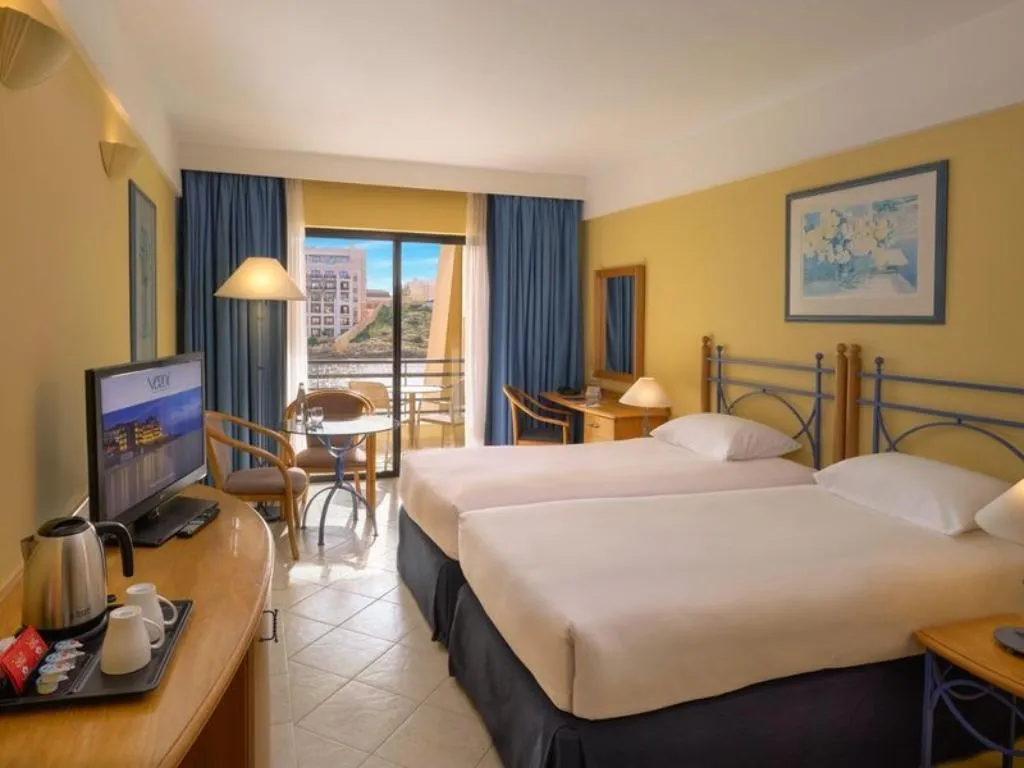 TWIN SUPERIOR Room, Verdi St Georges Bay Marina, Malta