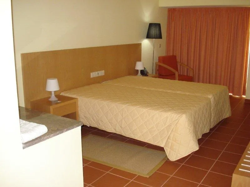 Double or Twin STANDARD Room, Inatel Oeiras, Lisbon