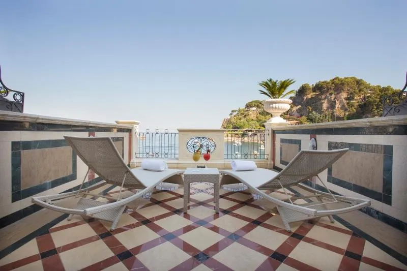 TRIPLE DELUXE Room, Mazzarò Sea Palace, Taormina