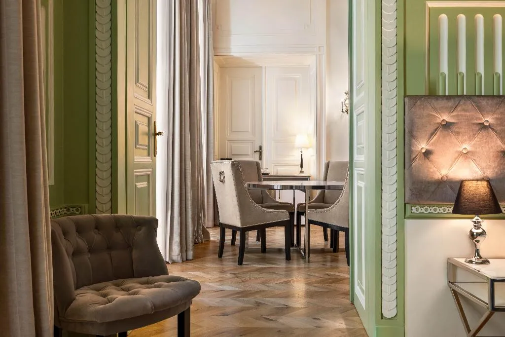 SUITE DELUXE Room, Wyndham Grand Krakow Old Town, Krakow