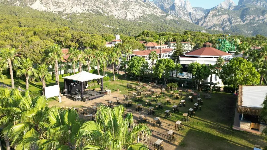 Sports and Entertainment, Crystal Flora Pearl Collection, Antalya