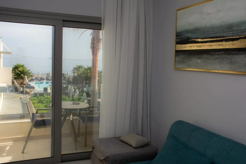 FAMILY ROOM CAPACITY 5 TWO BEDROOMS Room, Saint George Gournes Bay, Crete