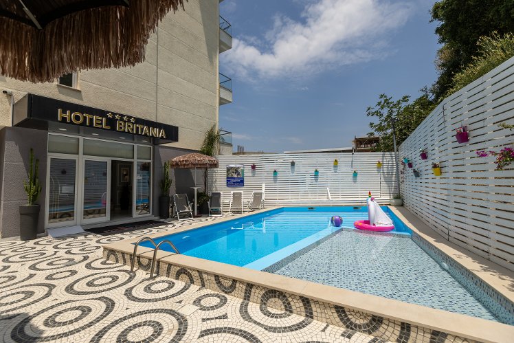 Hotel Britania, Kavaje