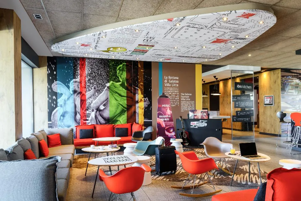 Lobby, ibis Milano Fiera, Milan