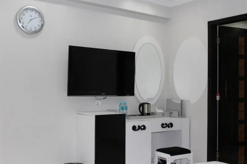 SINGLE STANDARD Room, White Fort Hotel, Dubai