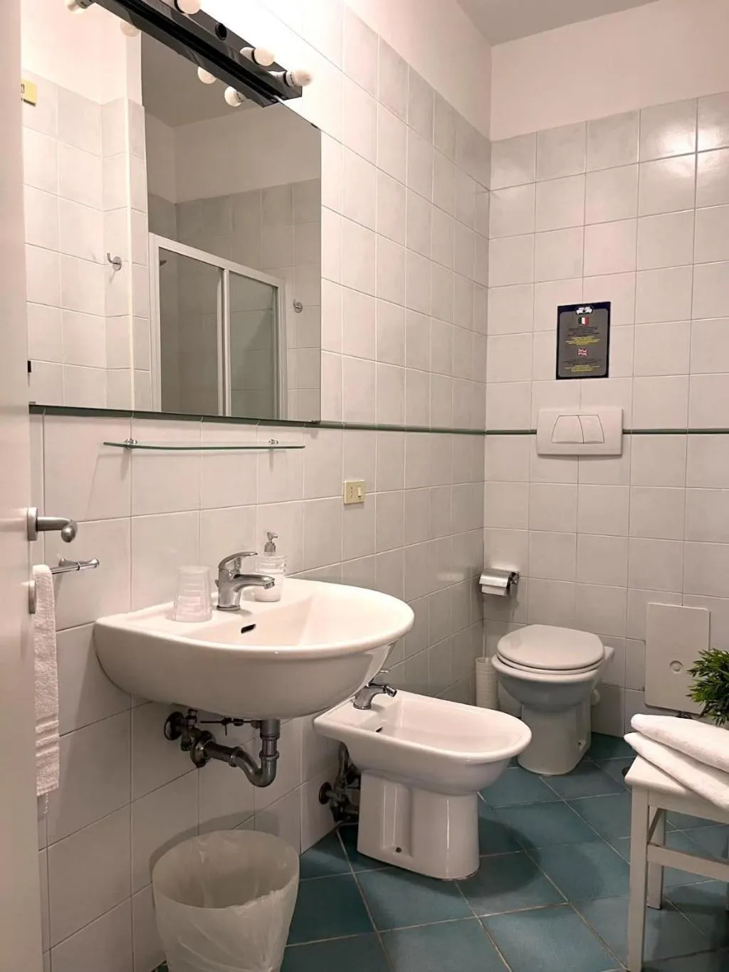 SINGLE STANDARD Room, Cappella Vecchia 11, Naples