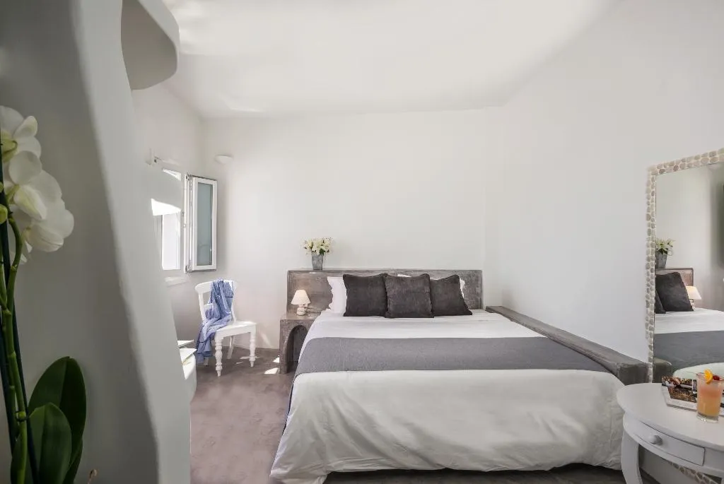 SUITE STANDARD Room, Alta Mare By Andronis, Santorini