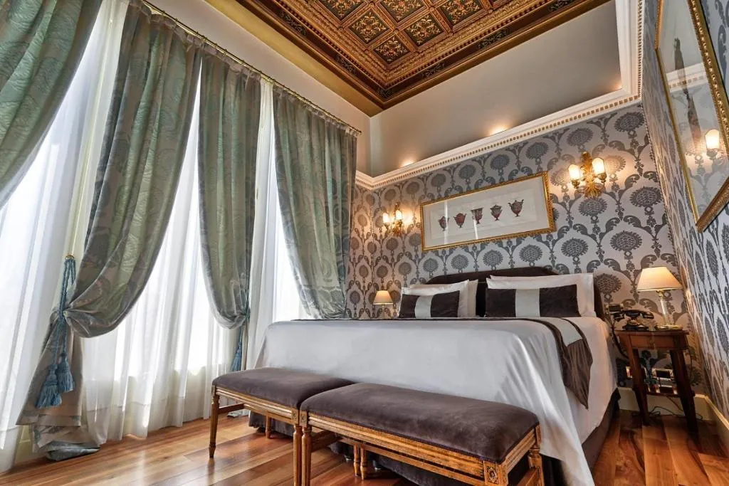Double or Twin DELUXE WITH VIEWS Room, Londra Palace Venezia, Venice