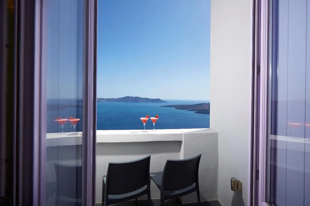 General view, Caldera's Bliss Suites, Santorini