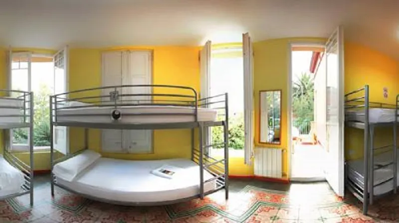 Bed in dormitory CAPACITY 8 WITH SHARED BATHROOM Room, Garden House Hostel Barcelona by Feetup Hostels, Barcelona