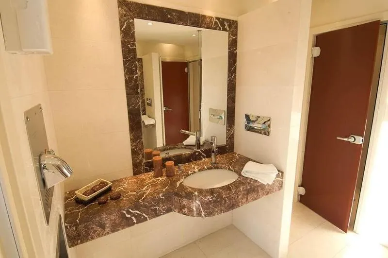 Room, Art Hotel Navigli, Milan