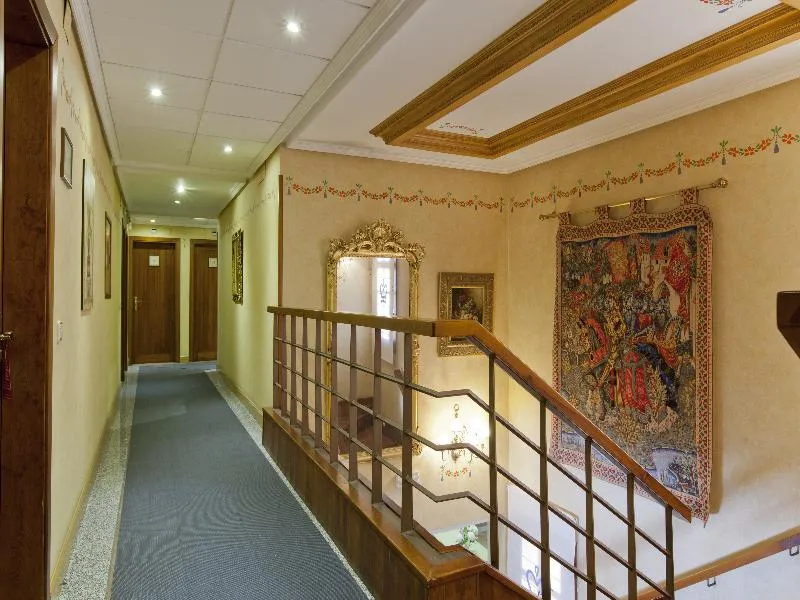 Lobby, Casona de la Reyna Hospederia, Madrid