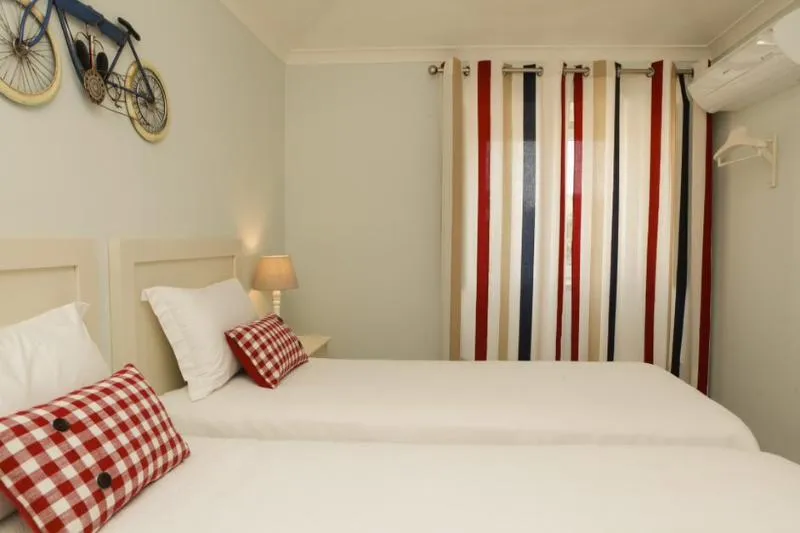 VILLA SUPERIOR Room, Casa Palmela - Small Luxury Hotels & Villas, Lisbon
