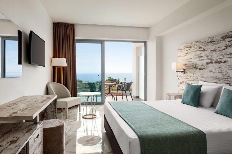 Thalassaki Hotel, Cyprus