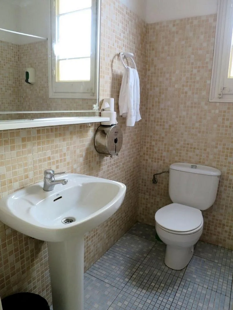 Double or Twin SUPERIOR Room, Hostal Balmes Centro, Barcelona