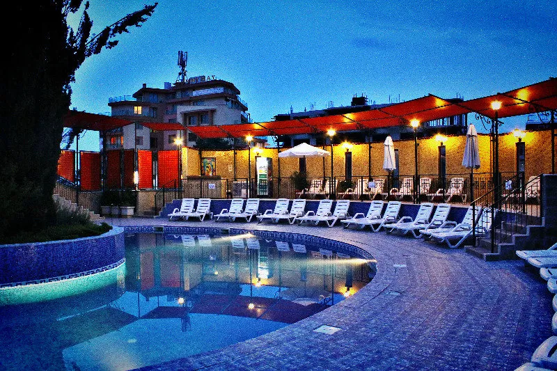 Pool, Kiparisite, Bourgas