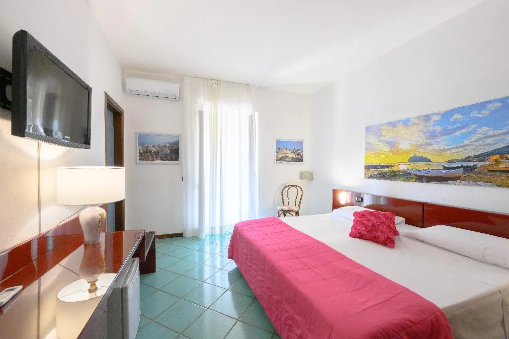 DOUBLE CLASSIC WITH BALCONY Room, Hotel Annabelle, Naples