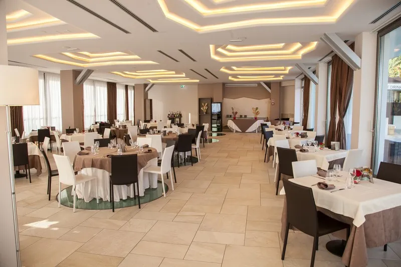 Restaurant, 4 Spa Hotel, Catania