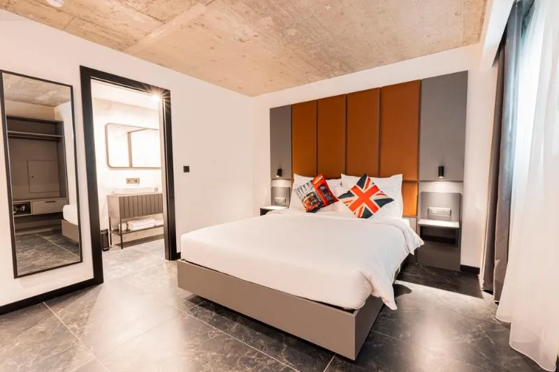 DOUBLE STANDARD Room, The Londoner Hotel St. Julians, Malta