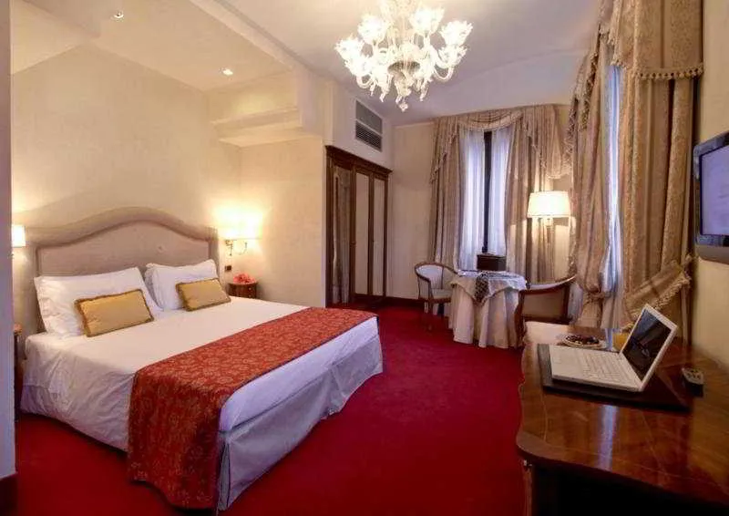 Room, Al Ponte Dei Sospiri Junior Suites, Venice