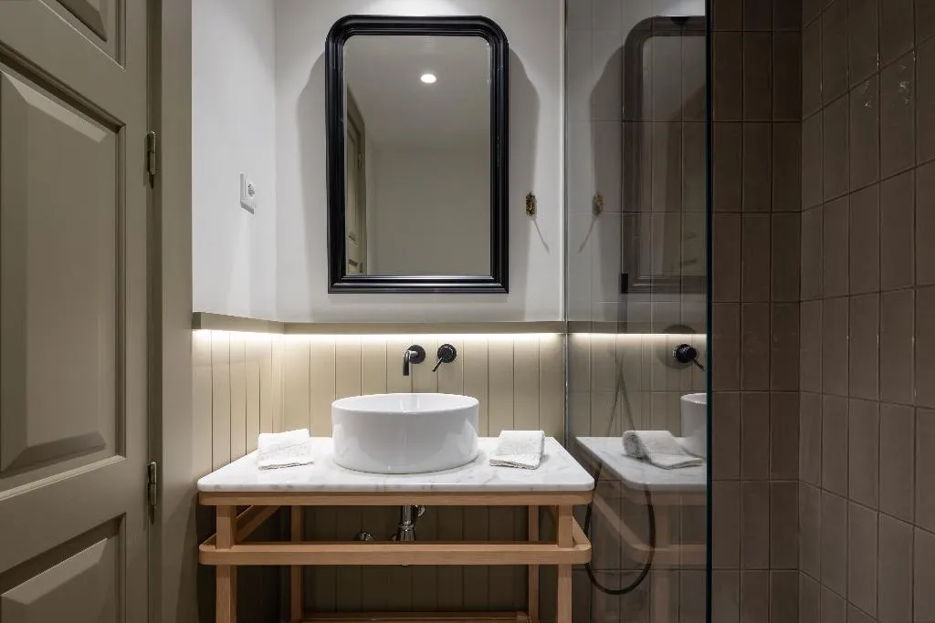 APARTMENT TWO BEDROOMS Room, Líbere Porto Laranjais, Porto