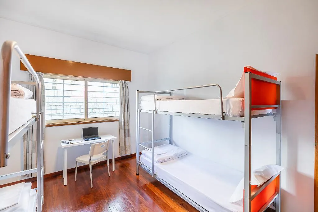 Bed in dormitory CAPACITY 4 Room, HI Porto - Youth Hostel, Porto
