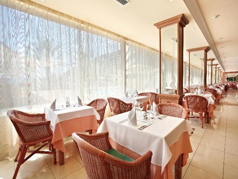 Restaurant, Grupotel Cala San Vicente, Ibiza
