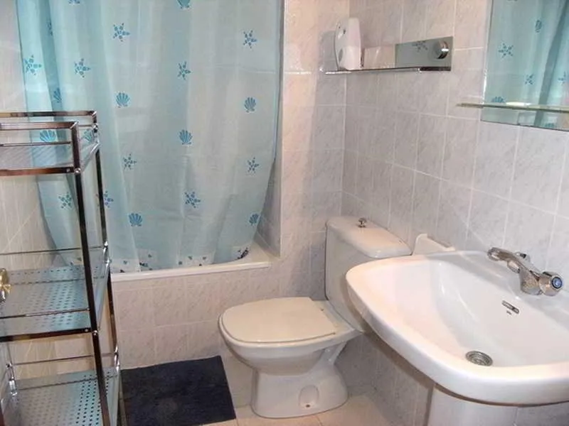 APARTMENT CAPACITY 4 TWO BEDROOMS Room, Cala Montgo 2D, Costa Brava