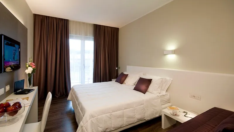 DOUBLE SINGLE USE SUPERIOR Room, Isola Sacra Rome Airport Hotel, Rome