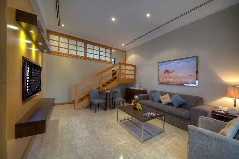 SUITE EXECUTIVE Room, Dubai Marine Beach Resort & Spa, Dubai