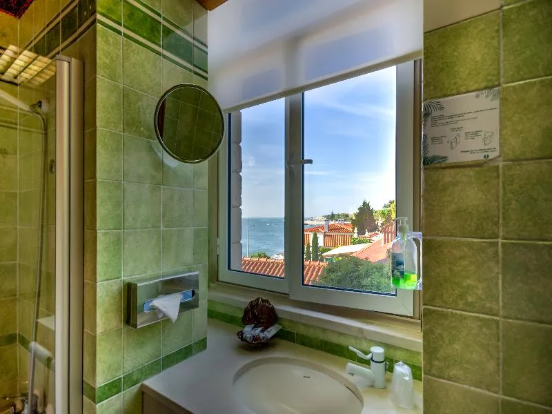 SUITE CAPACITY 3 Room, Solar Palmeiras, Lisbon