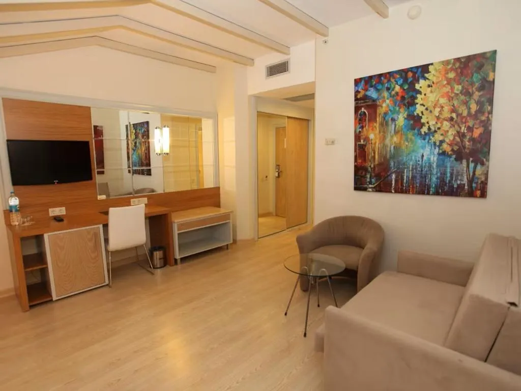FAMILY ROOM SUPERIOR Room, AQI Pegasos Resort, Antalya