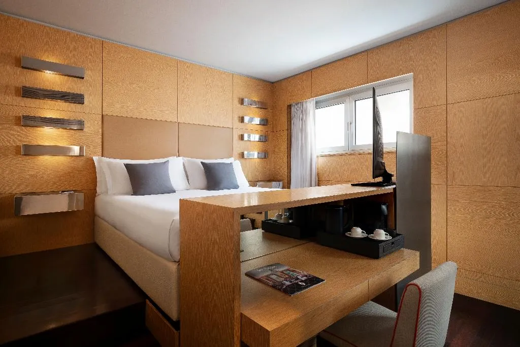 JUNIOR SUITE STANDARD Room, Sina The Gray, Milan