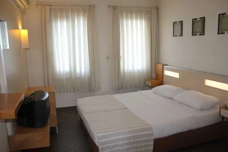 Room, Serhan, Bodrum
