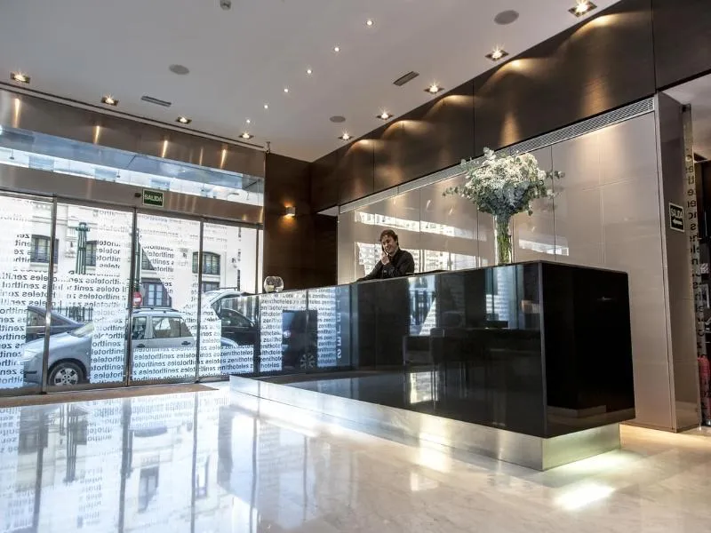 Lobby, Zenit Valencia, Valencia